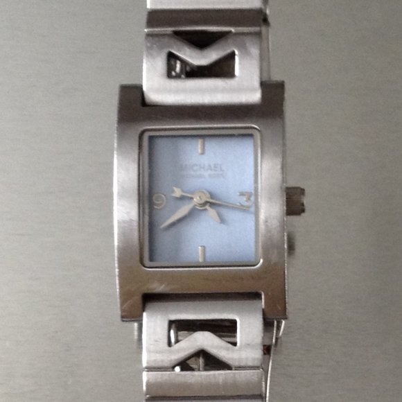 Michael Kors stainless steel watch - Picture 2 of 7